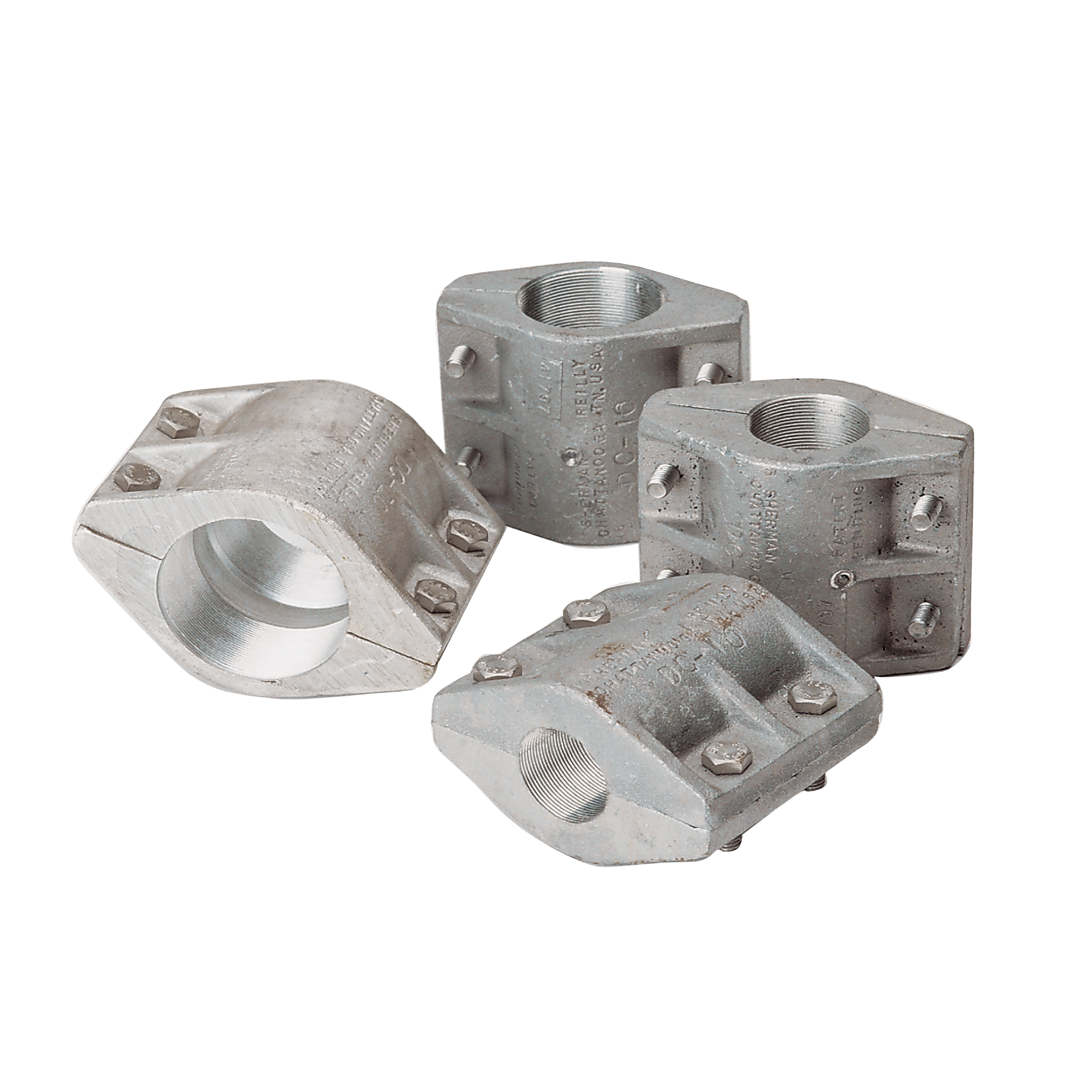 The DC-10 Split coupler is a 2-piece aluminum coupler that 
provides a water-tight and air-tight connection in 
buried and underground applications with a high pull-out 
strength. The clam-shell design allows users to easily access 
the cable after the coupler is installed. A duct holder tool is also available to aid in installation.